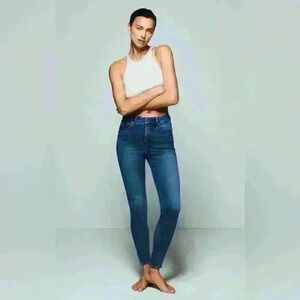 Good American Good Waist Skinny Light Compression Jeans in Indigo